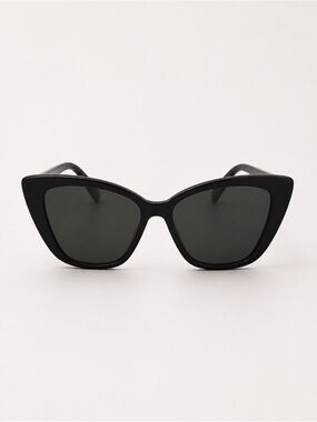 Women's Black Cat-Eye Sunglasses - Stylish UV Shades